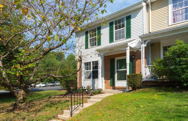 15001 Catalpa Ct, Woodbridge, VA 22193